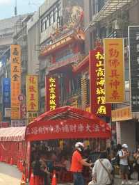 台北｜五路財神及虎爺超靈驗的松山霞海城隍廟 