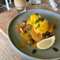 Good breakfast sets and drink options