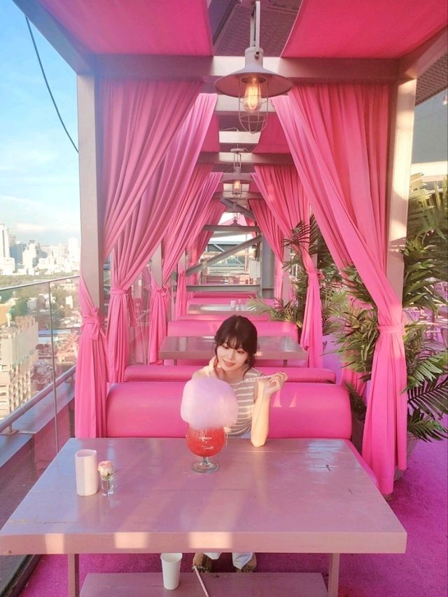 【バンコク】ピンクが可愛い💝The Cassette Sky Bar