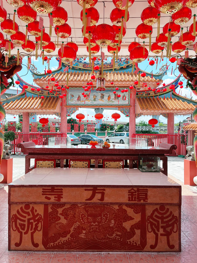 “Echoes of Heritage: Discovering Kajang’s Timeless Shen Sze She Yar Temple”