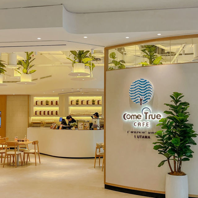 Dreamy Brews at Come True Cafe