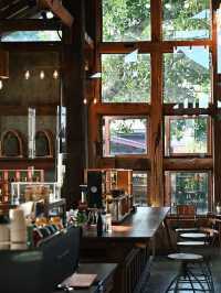 บ้านผางลาง Cafe & Craft คาเฟ่สไตล์โรงไม้เก่า