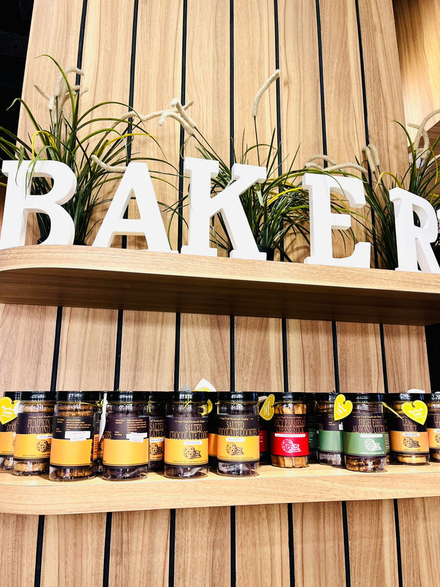 “Hogan Bakery: Freshly Baked Delights”