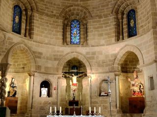 The church, built in the 12th century, is the oldest in Estella.