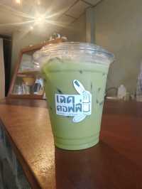 คาเฟ่บรรยากาศดีติดถนนสุขุมวิท อำเภอศรีราชา