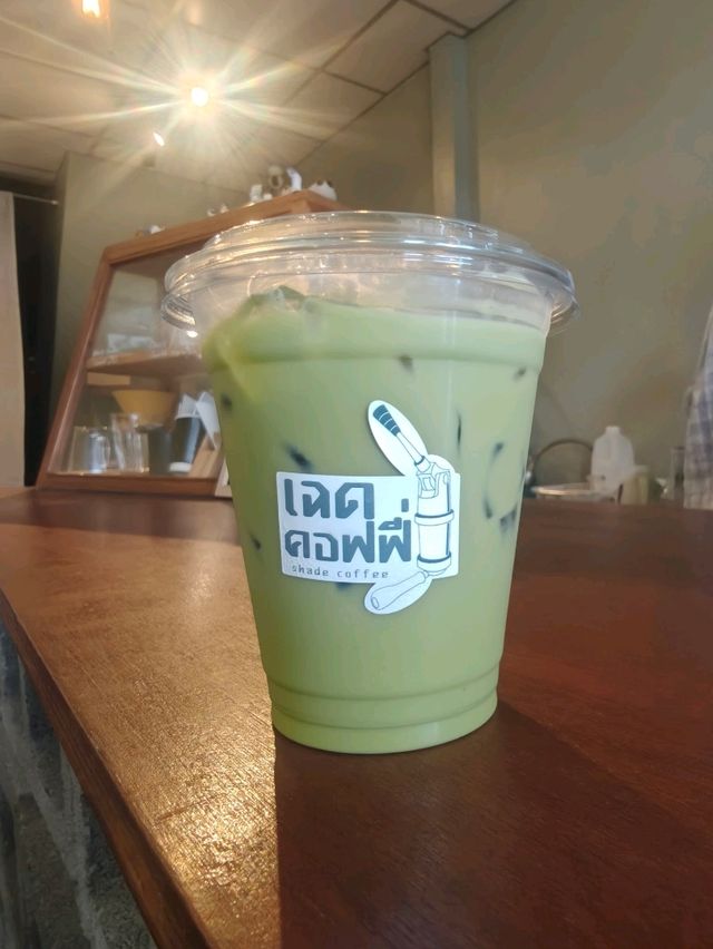 คาเฟ่บรรยากาศดีติดถนนสุขุมวิท อำเภอศรีราชา