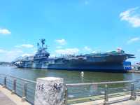 NYど真ん中に現れる航空母艦の正体は！？