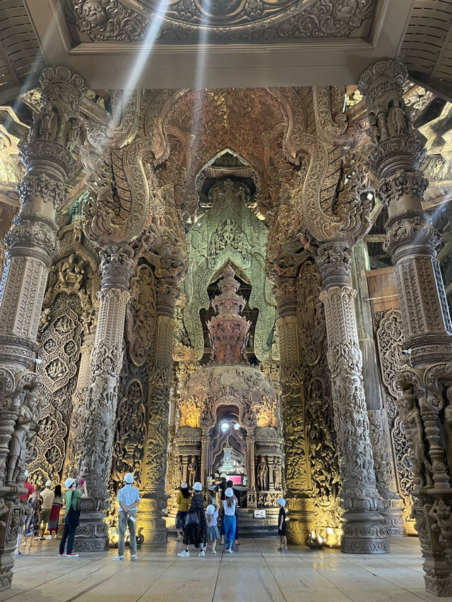 全球最壯闊的木雕寺廟博物館「真理寺」🪵芭達雅必去景點！