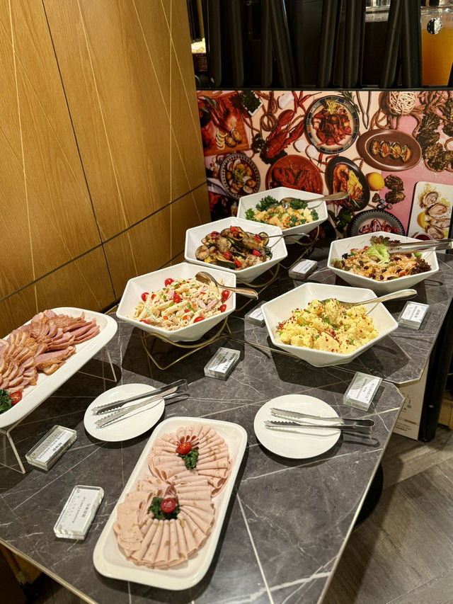 週末來個海王盛宴🦞🦐🦀 自助晚餐吧🍽