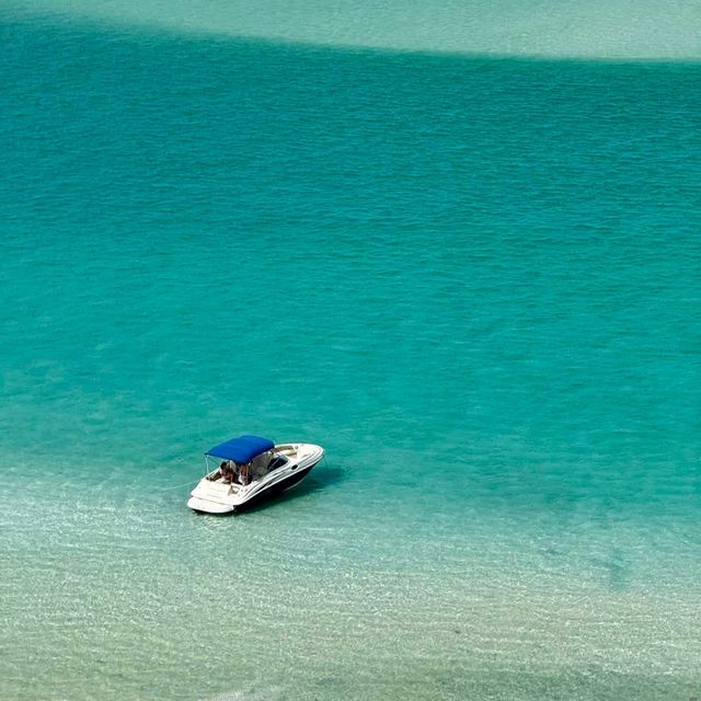 Whitehaven Beach – Whitsundays, QLD