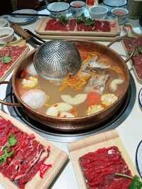 มาลองกินชาบูเนื้อจามรีกันเถอะ !!