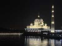 Top 3 Scenic Places in Putrajaya KL 