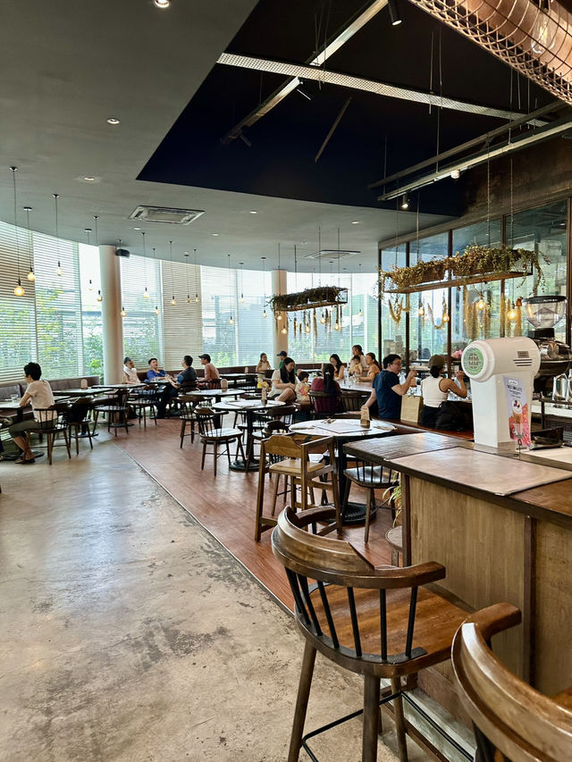 Pastries & Pickleball? This Café Delivers Both with Style