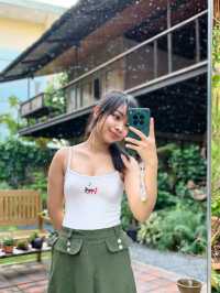 คาเฟ่ลับในจันทนิมิต "เรือนเล็ก"