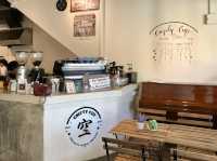 Long standing cafes at Jalan Puchong