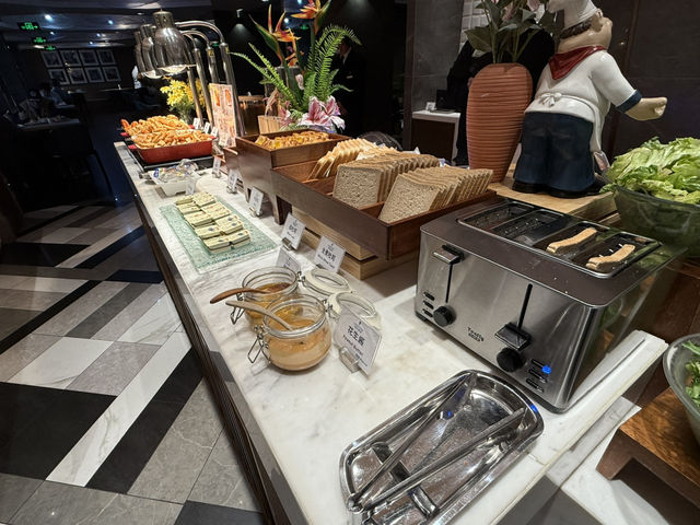 麗怡酒店｜上海火車站正對面，地點佳，早餐很加分！