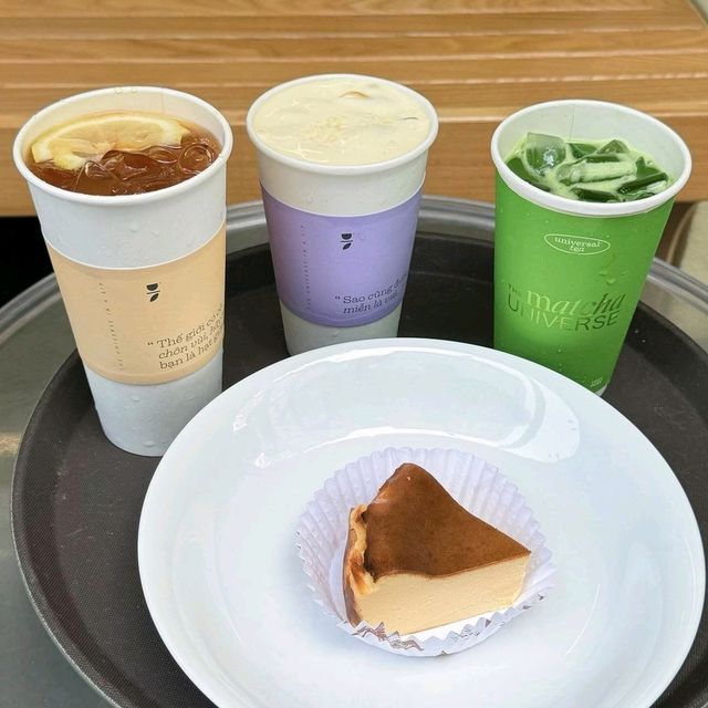 Universal Tea Café