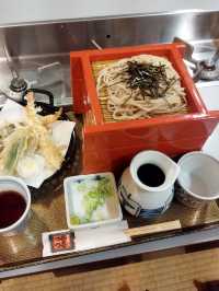 【めん房つるつる 江戸店で福井の味を満喫】手打ち蕎麦と地元のこだわり料理🍜✨