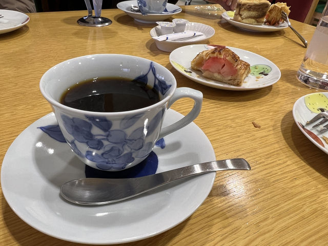 🍏 Sweet Apple Delights at Ringo no Ie Café – A Cozy Treat in Hirosaki
