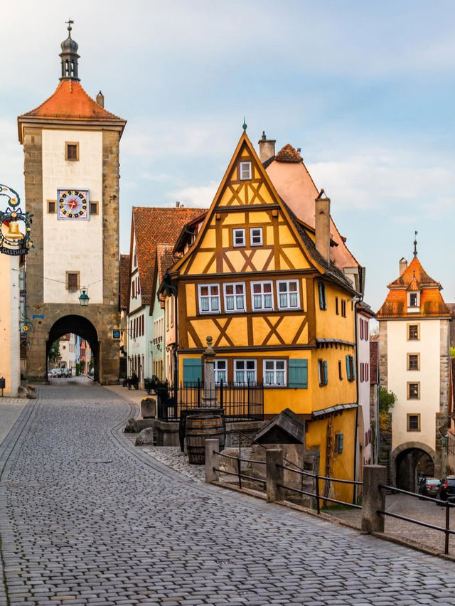  🏘中世の街並みにタイムスリップ！ローテンブルクで夢のような旅を🕰️ 