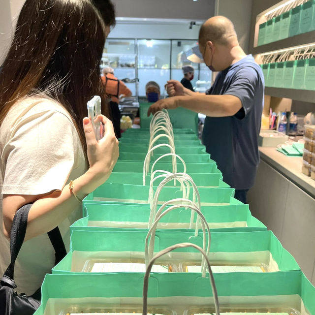 台北必買排隊每日限量手禮 💕 甜满 L’atelier Lotus 牛軋餅專賣店 