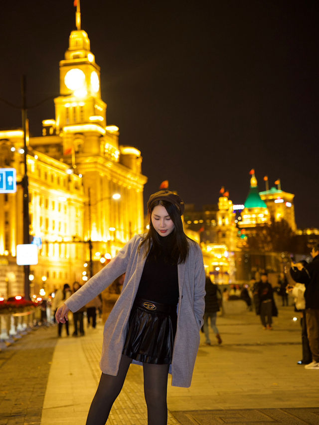 The Bund ยามค่ำคืน แสงไฟวิบวับ 💛✨