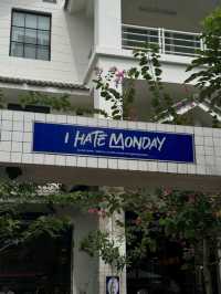 I HATE MONDAY DINING