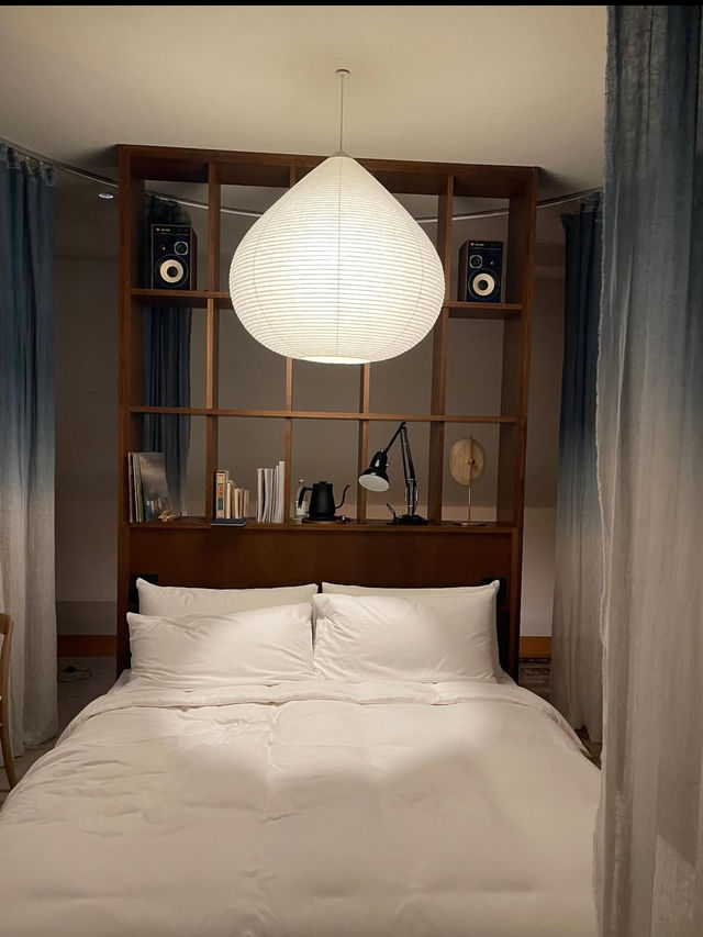 🏛️築100年の銀行をリノベーション！「HOTEL K5」で過ごすアートな東京ステイ 日本橋兜町に佇む「HOT