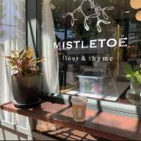 Mistletoe Flour Thyme – Pattaya 
