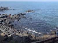 📍Quick Stop at the Dragon’s Head – Yongduam Rock, Jeju