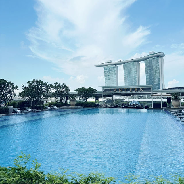 Harbourfront Glamour: The Fullerton Bay Hotel Experience 🇸🇬