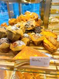 BreadTalk at Westgate: Tasty Buns and Easy Snacks