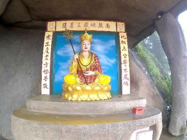 🛕 Chin Swee Caves Temple: A Spiritual Escape Above the Clouds