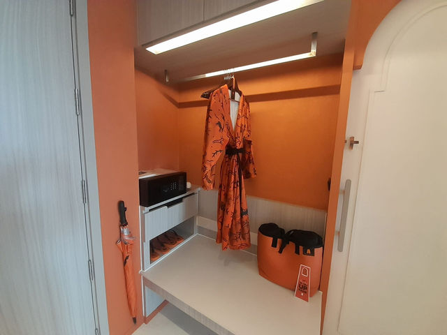 🌴自然と快適さが調和する場所──ホテル・アダム・クラビでリラックスステイ。