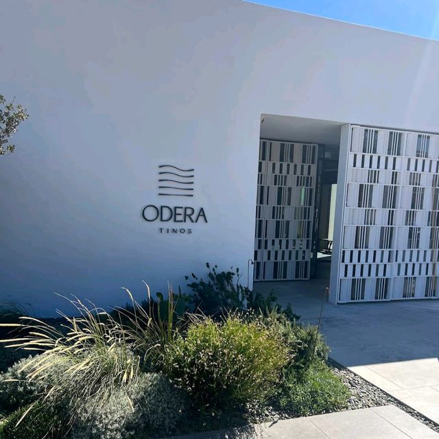 Odera Tinos, Autograph Collection