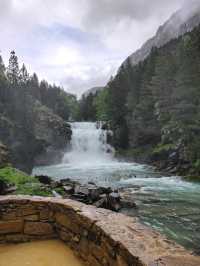 Waterfalls and Forest Feels on the Ruta a la Cola de Caballo