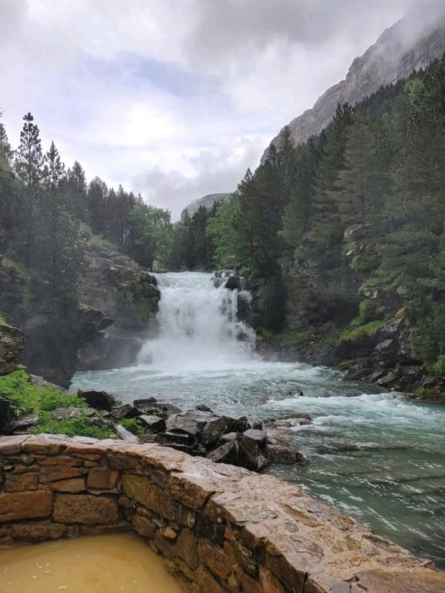 Waterfalls and Forest Feels on the Ruta a la Cola de Caballo