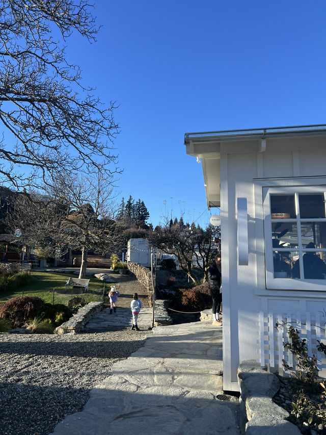 ☕️🥯 Curbside Coffee & Bagel – Queenstown