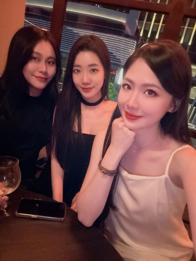 高雄|復古理髮廳 × 時髦中式餐酒館🥂 高雄|復古理髮廳 × 時髦中式餐酒館🥂