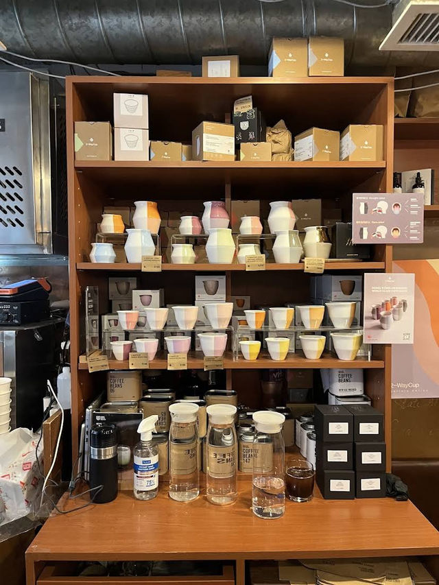 Industrial Chic Meets Specialty Brews at Urban Coffee Roaster (Tsim Sha Tsui) Industrial Chic Meets Specialty Brews at Urban Coffee Roaster (Tsim Sha Tsui)