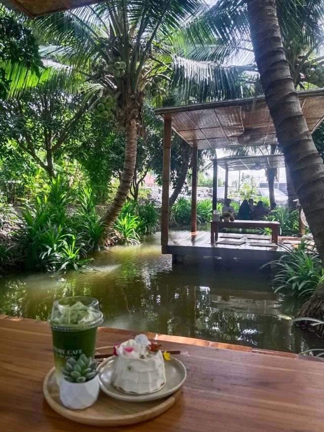 ร้าน story cafe ร้านกาแฟในสวนมะพร้าว