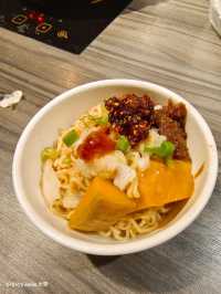 狂一鍋新莊復興店，平日午餐爽吃不限時