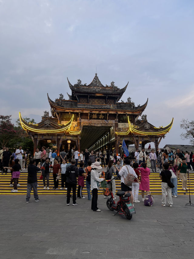 🇨🇳✨ ชวนเที่ยว “เฉิงตู” (成都) เมืองน่าหลงใหลของจีน 🇨🇳✨ ชวนเที่ยว “เฉิงตู” (成都) เมืองน่าหลงใหลของจีน