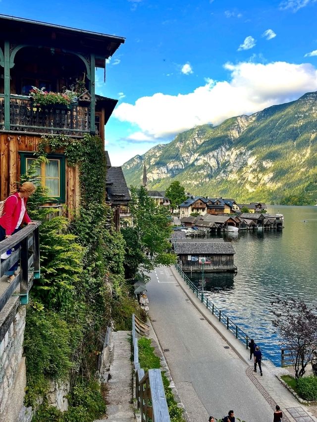🏞️ Hallstatt: A Fairytale Village by the Lake