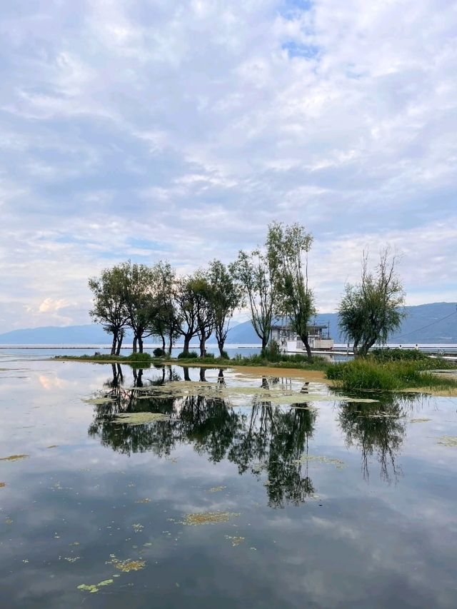 Whispers of Water and Mountains – Discover Erhai