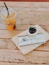คาเฟ่ริมน้ำปิง ริเวอร์บาร์ คาเฟ่🌲