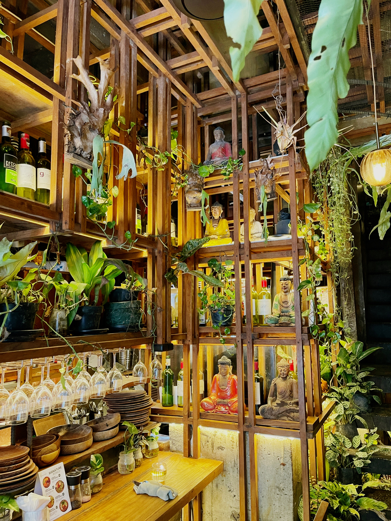 #balionbudget 

Jinny's Garden in Ubud is a delightful oasis that captures the essence of Balinese charm. Nestled among lush greenery, this hidden gem offers a tranquil escape from the bustling tourist spots. The vibrant garden setting is perfect for enjoying a leisurely meal or sipping on freshly brewed coffee. The menu features a variety of delicious, healthy options, including vegetarian and vegan dishes, all made with locally sourced ingredients. The friendly staff adds to the welcoming atmosphere, ensuring a memorable dining experience. Whether you're looking for a quiet spot to relax or a place to savor flavorful food, Jinny's Garden is a must-visit in Ubud!