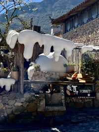 Yuhu Village : Stone Houses & Snow Mountain