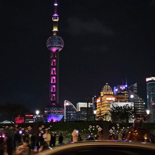 Shanghai Weekend Vibes: Neon Nights, Dreamy Eats & Disney Magic ⭐️🏮 Shanghai Weekend Vibes: Neon Nights, Dreamy Eats & Disney Magic ⭐️🏮