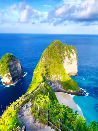 Menyeberangi Lautan dari Bali Demi Menemukan 3 Keajaiban Paling Memukau di Nusa Penida 。